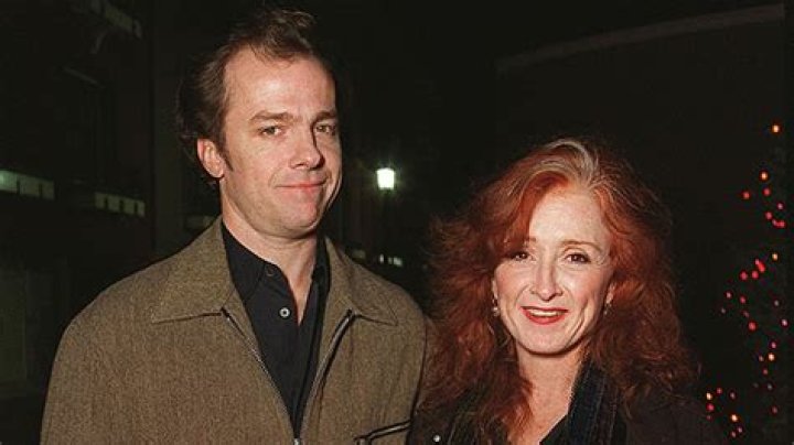 Unlock The Secrets: Bonnie Raitt's Relationships Explored